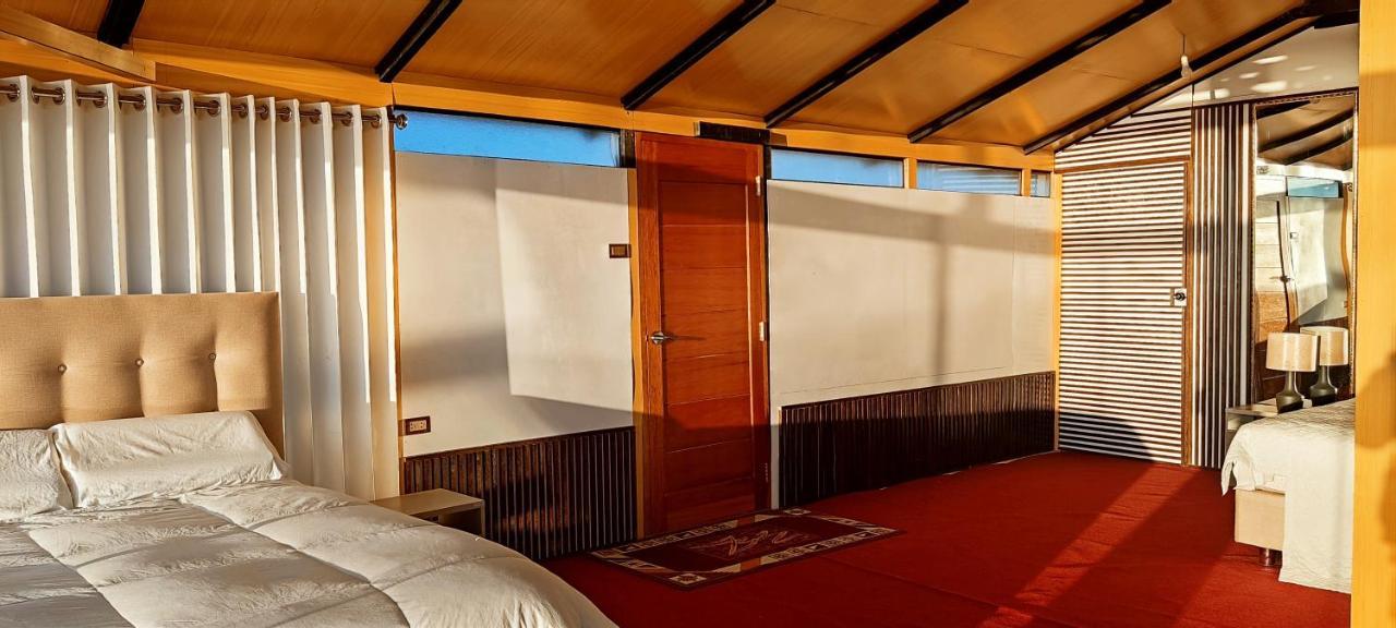 Los Uros Puno Ngoại thất bức ảnh
