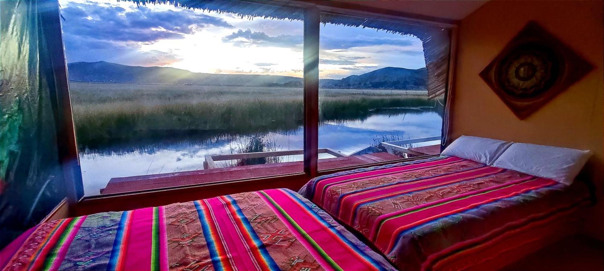 Los Uros Puno Ngoại thất bức ảnh